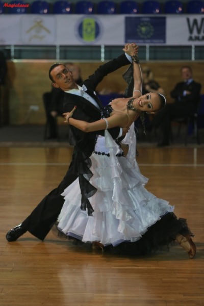 Чемпионы Украины по 10 танцам молодкжь 2 от Столицы 
